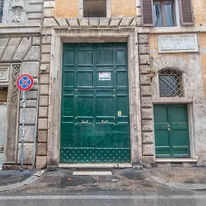 La Corte Antica Dei Banchi Vecchi Roma